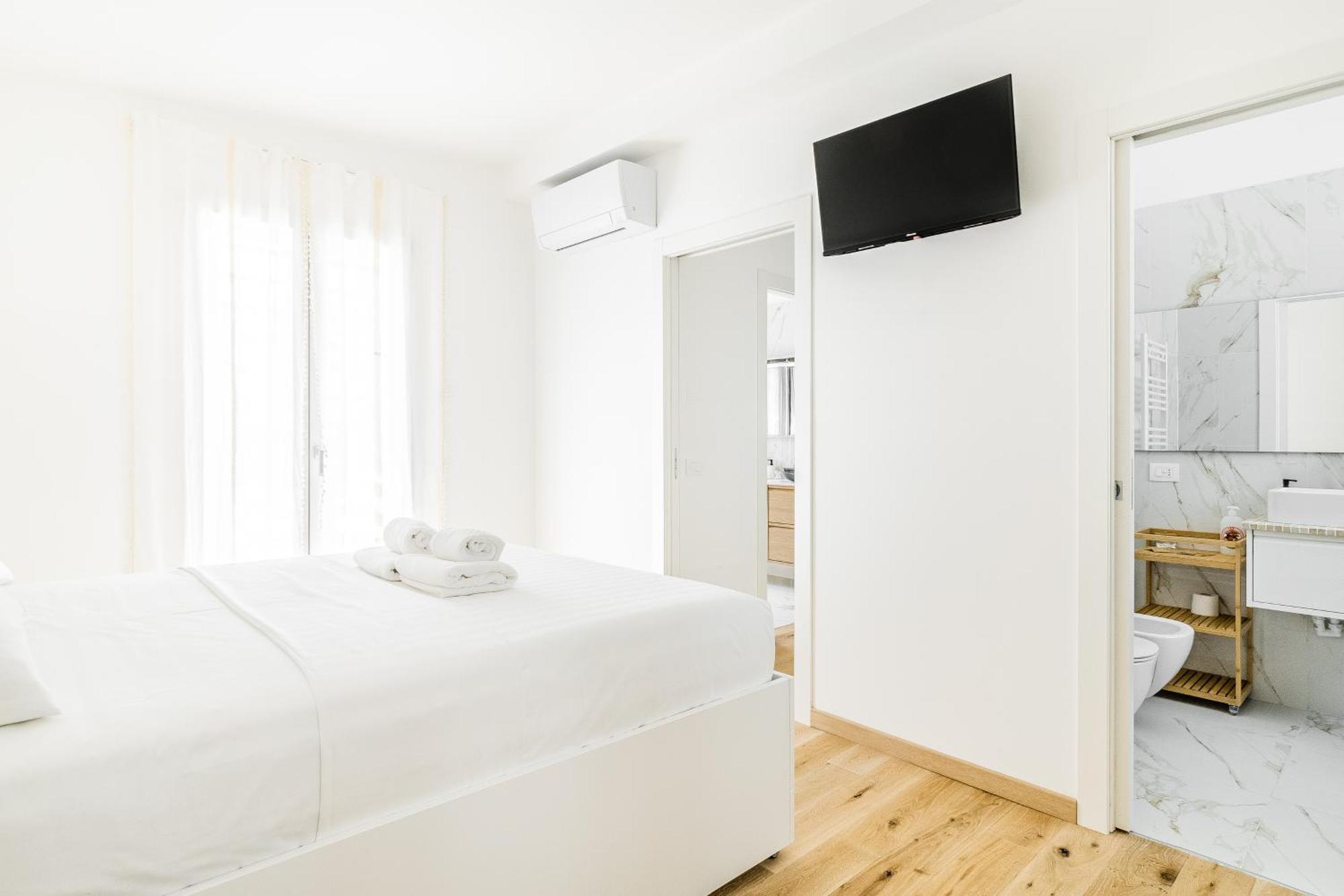 Luxury - Exclusive With Private Box * Milan